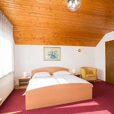 Tereza Rum i privatbostad Bled